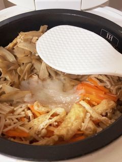 たっぷり野菜の炊き込みご飯-レシピのメイン写真