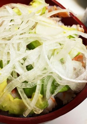 簡単！海老アボカド丼-レシピのメイン写真