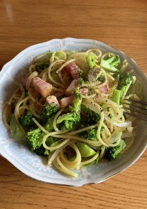 米久原形ベーコンとブロッコリーのパスタ-レシピのメイン写真