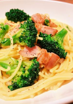 ブロッコリーとベーコンのクリームパスタ-レシピのメイン写真