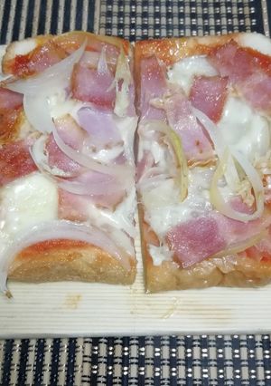 ホットサンドメーカーでピザトースト-レシピのメイン写真