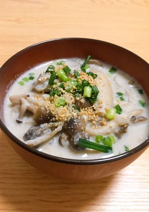 昆布と鰹のだしが香る豆乳きのこスープ-レシピのメイン写真