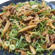 シャキシャキ☆牛肉とごぼうのピリ辛炒め