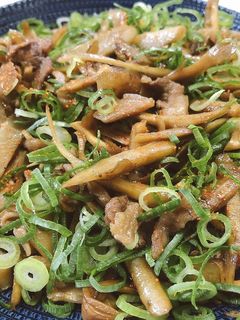 シャキシャキ☆牛肉とごぼうのピリ辛炒め-レシピのメイン写真
