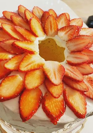 シフォンケーキのイチゴデコレーション-レシピのメイン写真