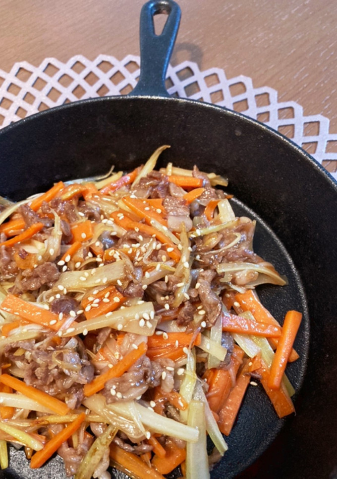 セロリと牛肉のオイスターソース炒め-レシピのメイン写真