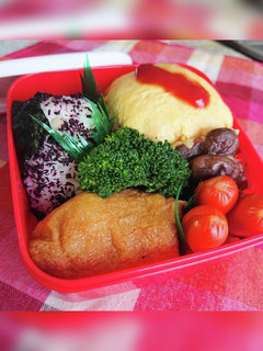 おにぎり、オムライス、おいなりさんの弁当-レシピのメイン写真