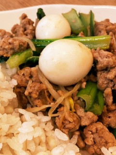 魯肉飯風 小松菜もやしのオイスター炒め-レシピのメイン写真