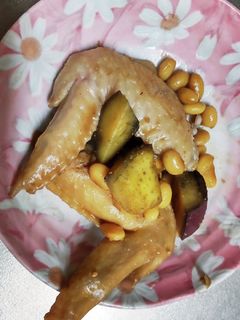 手羽先、さつま芋、大豆の煮物-レシピのメイン写真