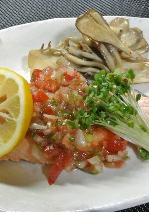鮭のレンジ蒸しフレッシュトマトソース-レシピのメイン写真