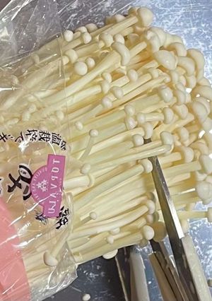 まな板要らず！えのきはキッチンバサミDE-レシピのメイン写真