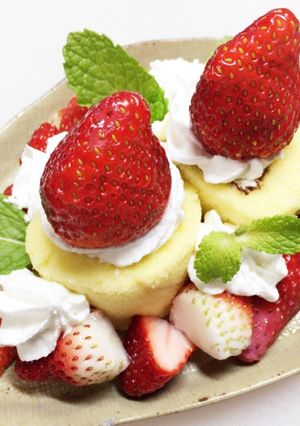ロールちゃんで簡単イチゴのショートケーキ-レシピのメイン写真