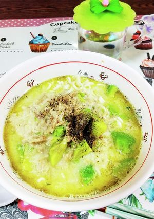 袋麺アレンジ アボカドツナミルク-レシピのメイン写真