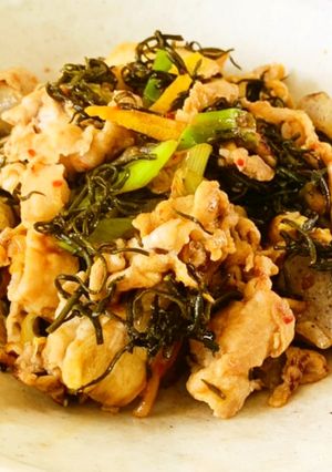 ひと味違う！豚キムこんにゃく柚子ひじき-レシピのメイン写真