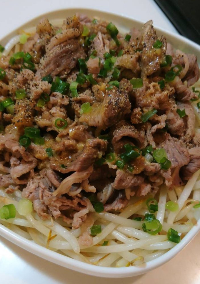 簡単！激ウマ！牛肉もやしのガリバタソース-レシピのメイン写真