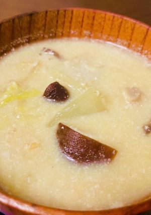 茄子とチーズベースの白味噌汁-レシピのメイン写真