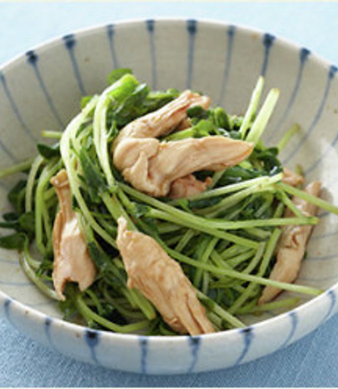 鶏ささみと豆苗のわさび醤油あえ by 村上農園 【クックパッド】 簡単