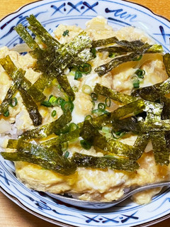 材料2つ!卵と玉葱の玉子丼-レシピのメイン写真