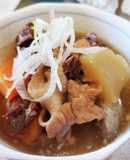 圧力鍋でモツと牛すじのトロトロ煮込み