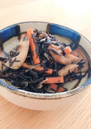 常備菜の定番☆ひじきとちくわの煮物-レシピのメイン写真
