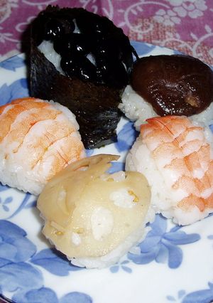 おせちを使って手まり寿司-レシピのメイン写真