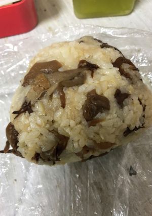 舞茸炊き込みご飯おにぎり-レシピのメイン写真
