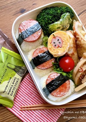 あらびきミニステーキおにぎり-レシピのメイン写真
