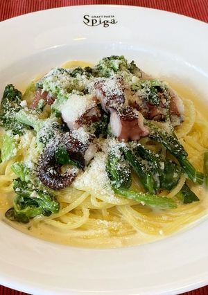 タコとほうれん草のクリームソース生パスタ-レシピのメイン写真