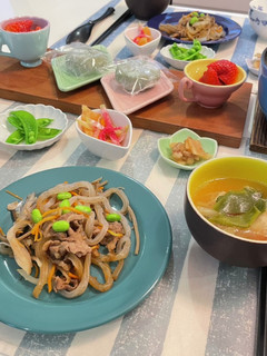 令和四年睦月19 献立 牛肉入りきんぴら-レシピのメイン写真