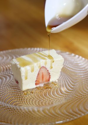 イチゴのレアチーズケーキ-レシピのメイン写真