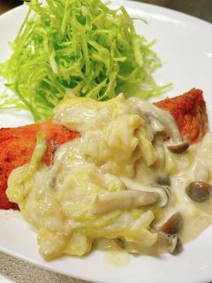 簡単!鮭のムニエル白菜クリームソースがけ-レシピのメイン写真
