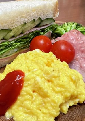 モーニングスクランブルエッグ-レシピのメイン写真