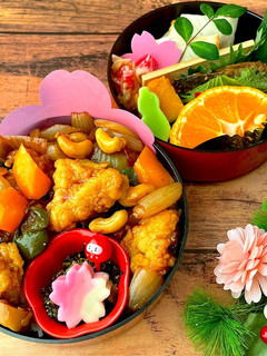 令和四年睦月20 鶏肉カシューナッツ丼-レシピのメイン写真