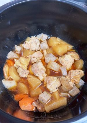 ホットクックで鶏大根。すき焼きのタレで-レシピのメイン写真