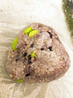 めんつゆ枝豆おにぎり-レシピのメイン写真
