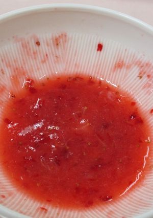離乳食6か月頃～いちごペースト-レシピのメイン写真