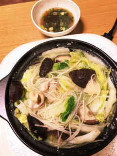 鶏モモ肉と白菜でミルフィーユ鍋-レシピのメイン写真