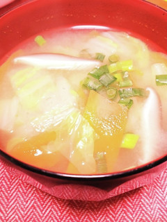白菜と椎茸と人参のお味噌汁-レシピのメイン写真