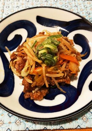 簡単♡韓国風牛肉キムチ野菜炒めダシダ味-レシピのメイン写真