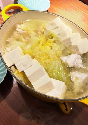鶏肉が美味♪鷹の爪を入れて★鶏の水炊き-レシピのメイン写真