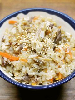 塩さばの炊き込みご飯-レシピのメイン写真