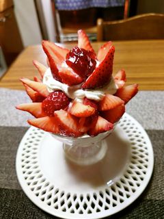 ヨウサマの減塩おやじのいちごパフェ-レシピのメイン写真