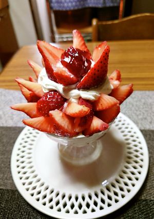 ヨウサマの減塩おやじのいちごパフェ-レシピのメイン写真