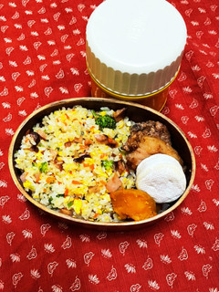 1/22 炒飯と唐揚げ弁当-レシピのメイン写真