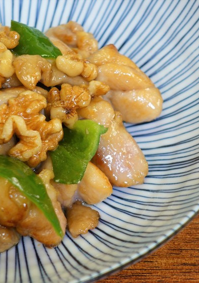 鶏とくるみの比内地鶏スープ炒め-レシピのメイン写真