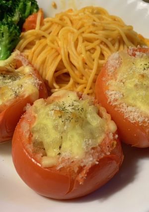 くり抜きトマトのチーズのせ-レシピのメイン写真