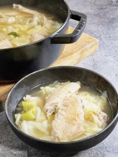 鶏手羽先とキャベツのスープ煮-レシピのメイン写真