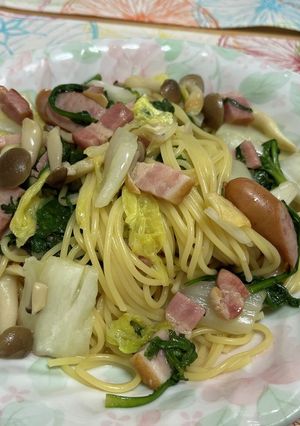 白菜とシメジとベーコンのパスタ-レシピのメイン写真