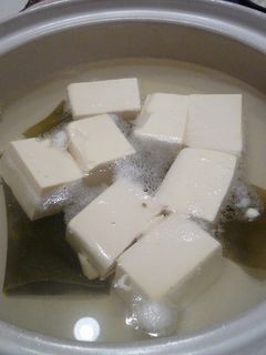 簡単で楽チン♪あったか湯豆腐-レシピのメイン写真