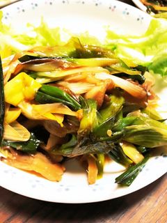 材料2つ!ネギ消費!ネギと舞茸の炒め物-レシピのメイン写真